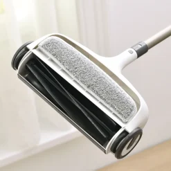 Balai ramasse miettes