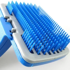 Brosse auto-nettoyante