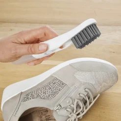 Brosse nettoie chaussures