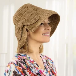 Chapeau macramé avec noeud