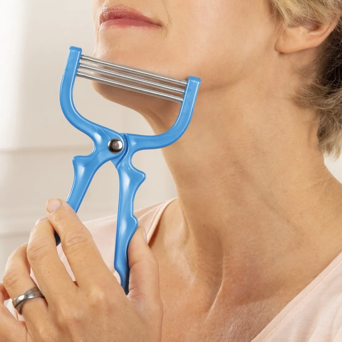 Epilateur visage manuel