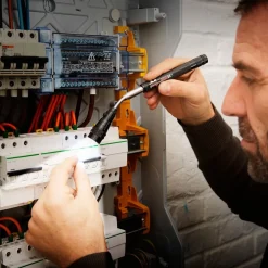 Lampe LED flexible magnétique