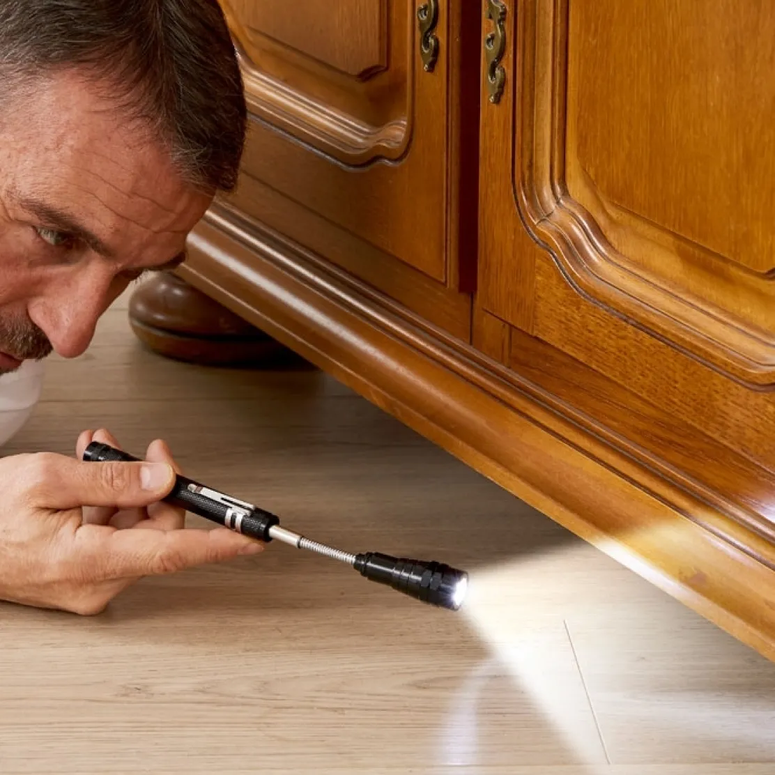 Lampe LED flexible magnétique