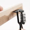Nettoie brosse et peigne