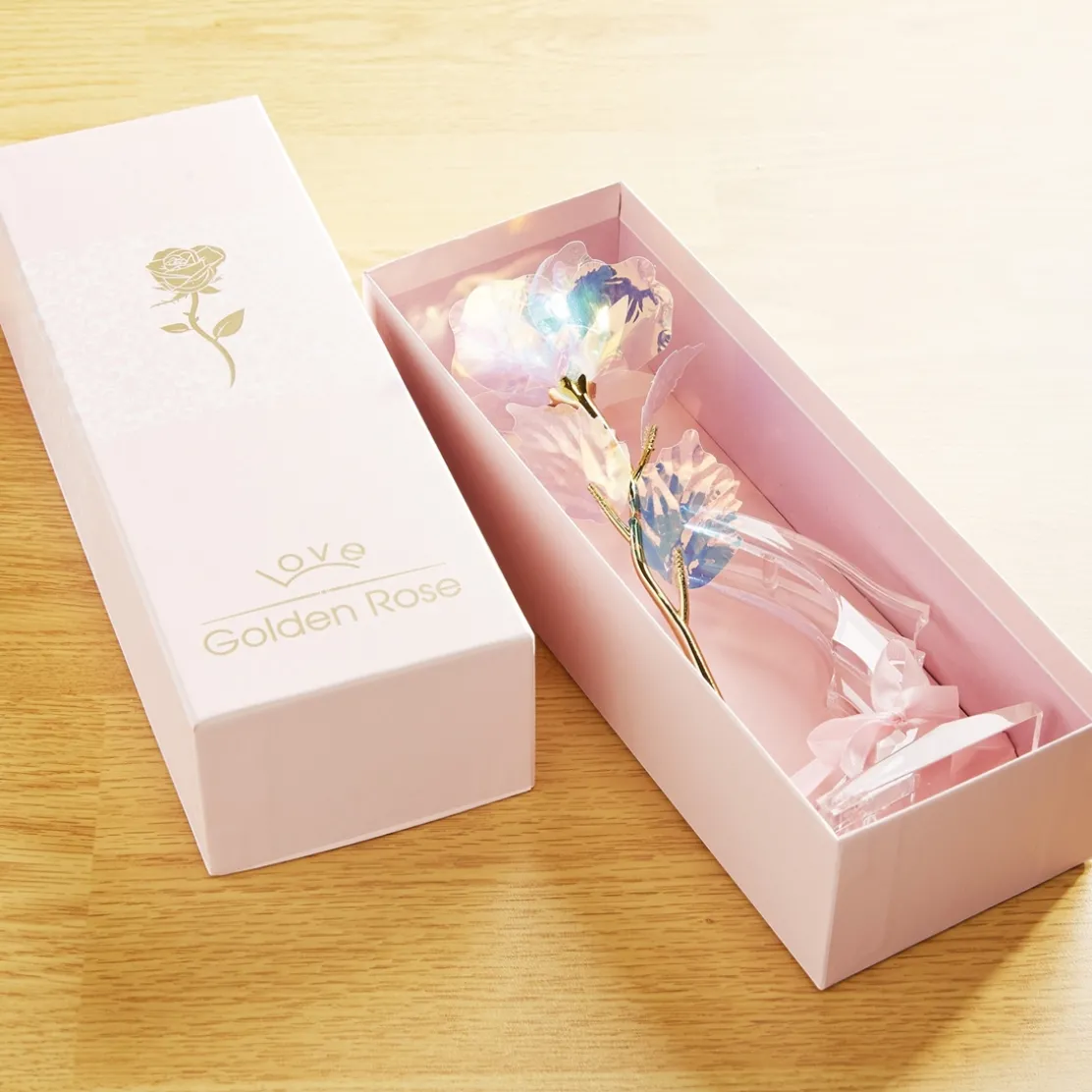 Rose dans son coffret