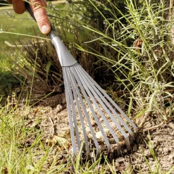 Râteau à feuilles