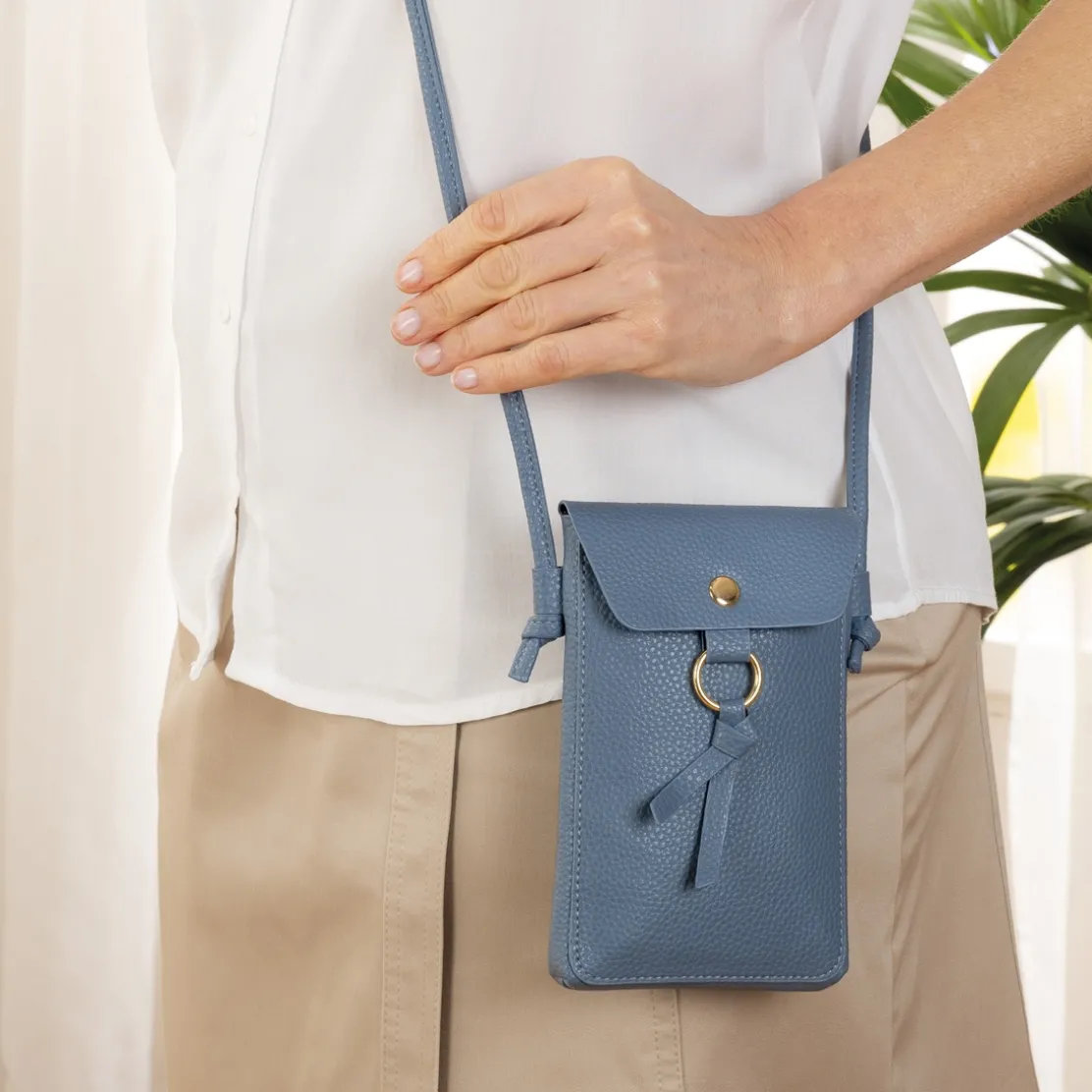 Sac pochette nœud bleu ou jaune