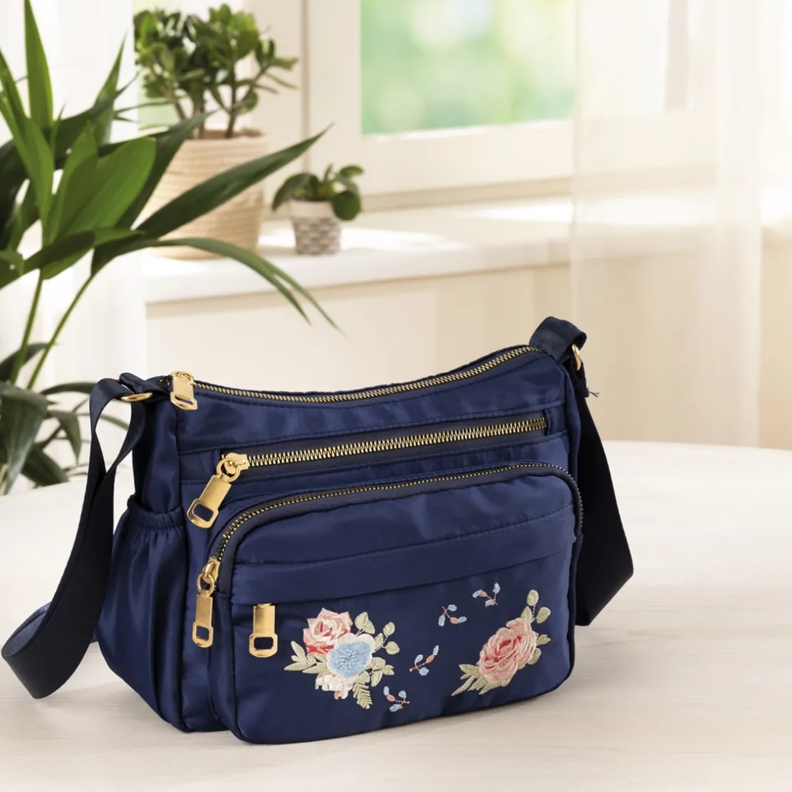 Sac RFID multipoches brodé