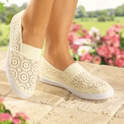 Trotteurs ajourés Tess Bleu - taille 38